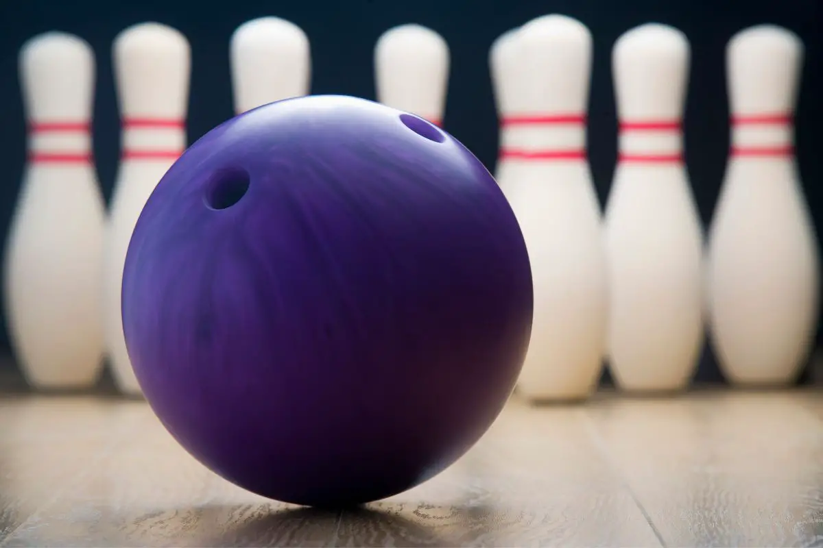 A Guide On Choosing The Best Bowling Ball Weight