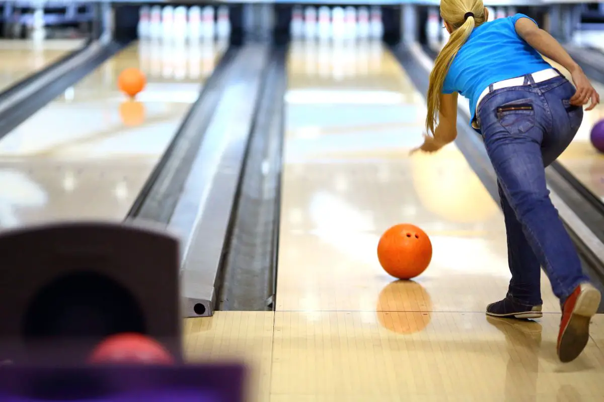 Bowling Handicap (What It Is And How To Calculate It)