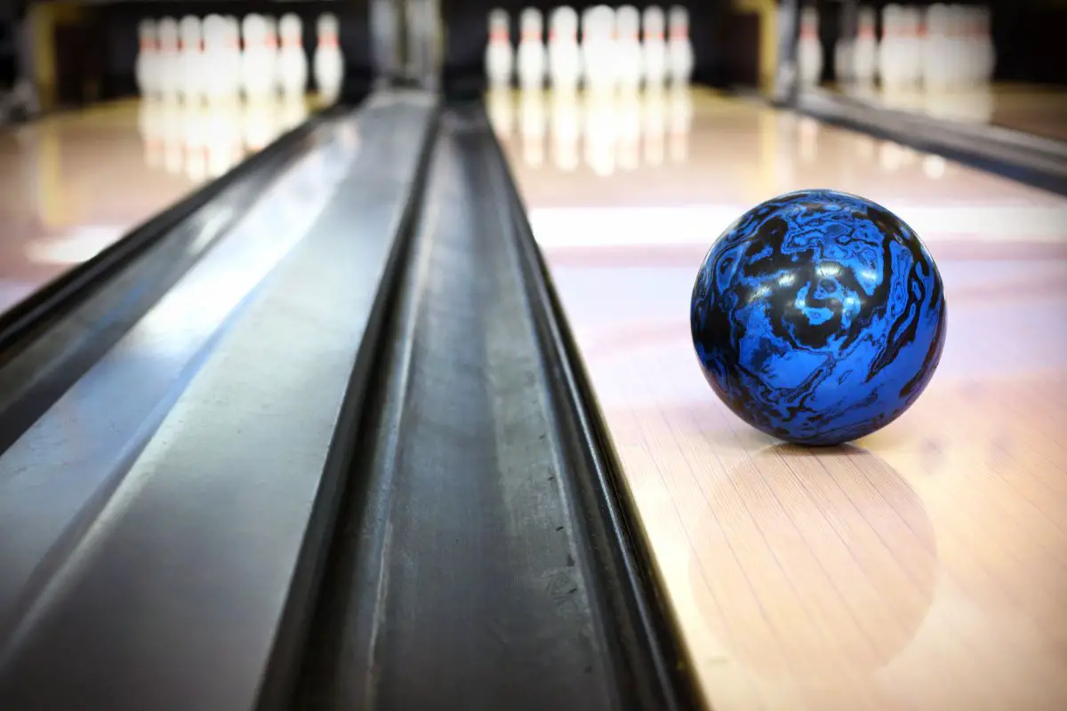 How Do Bowling Balls Differ, And Which Is Best For Me