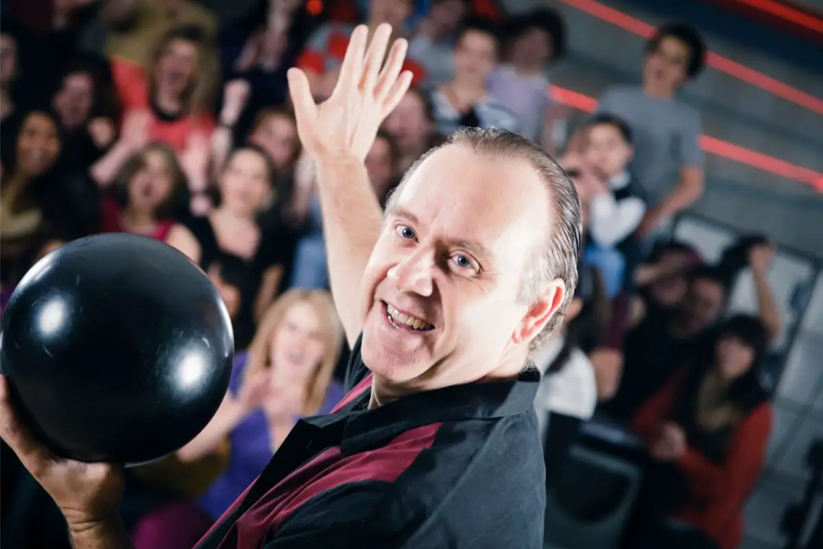 How Much Do Professional Bowlers Make? 