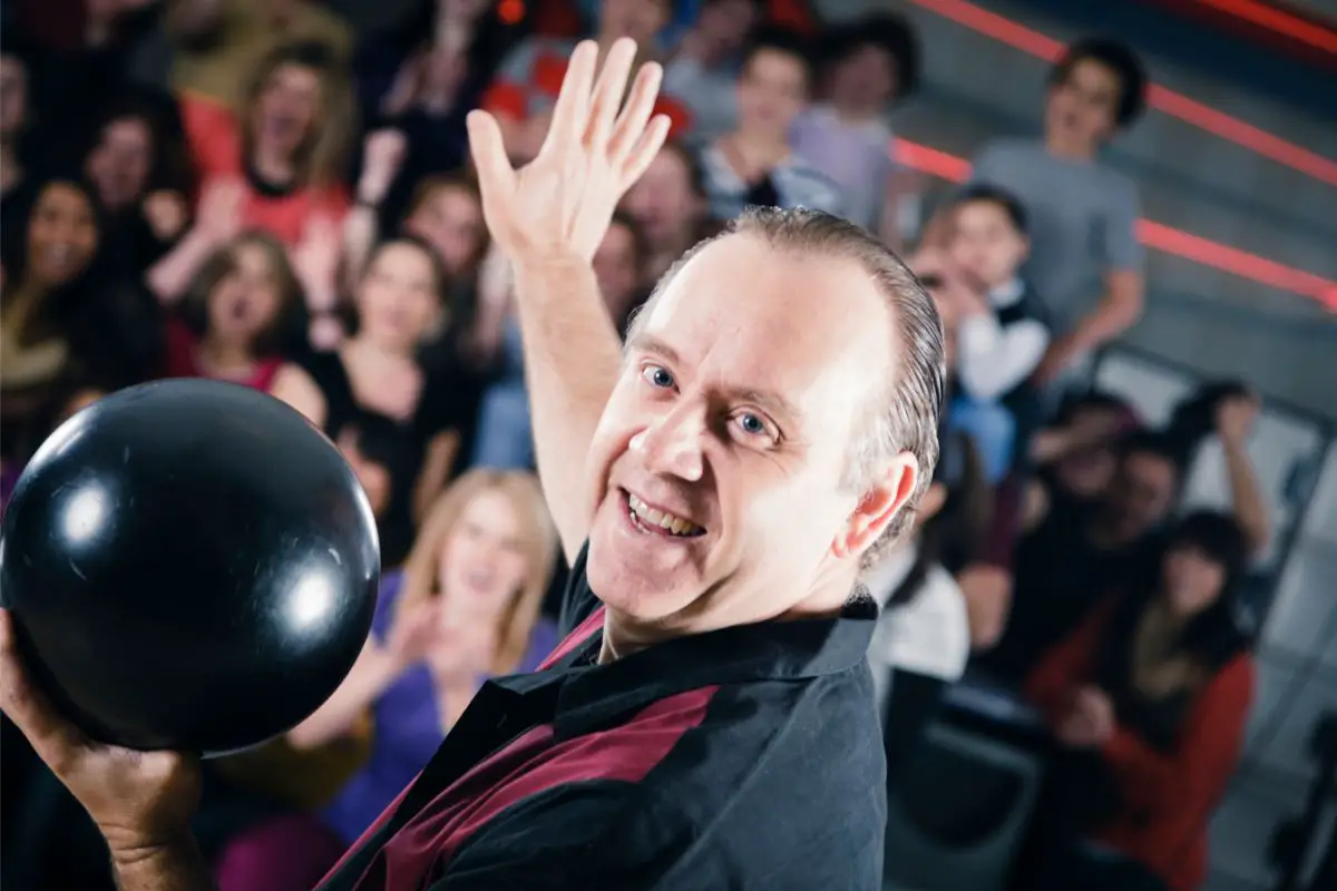 How Much Do Professional Bowlers Make?