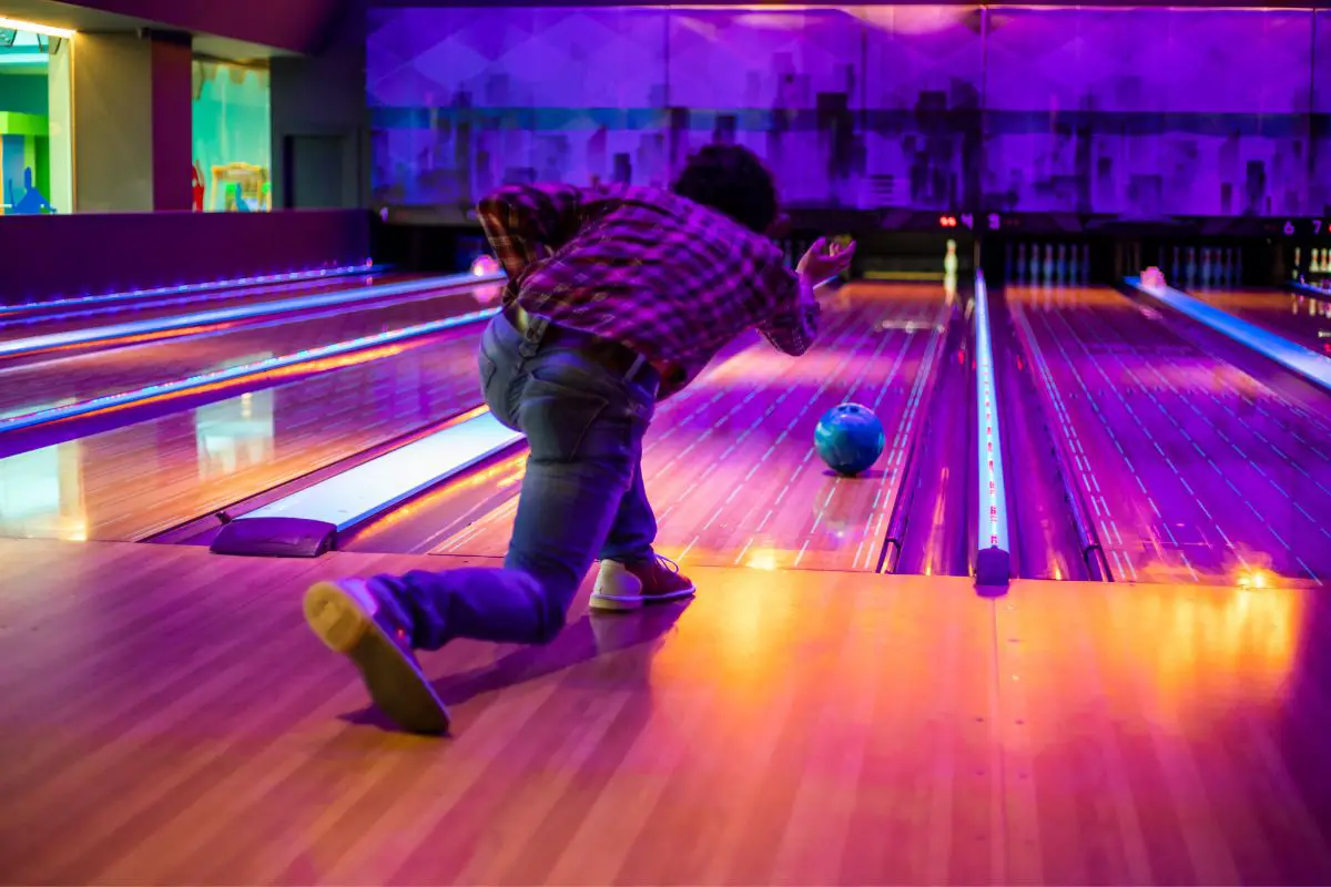 How To Spin A Bowling Ball - Your Ultimate Guide