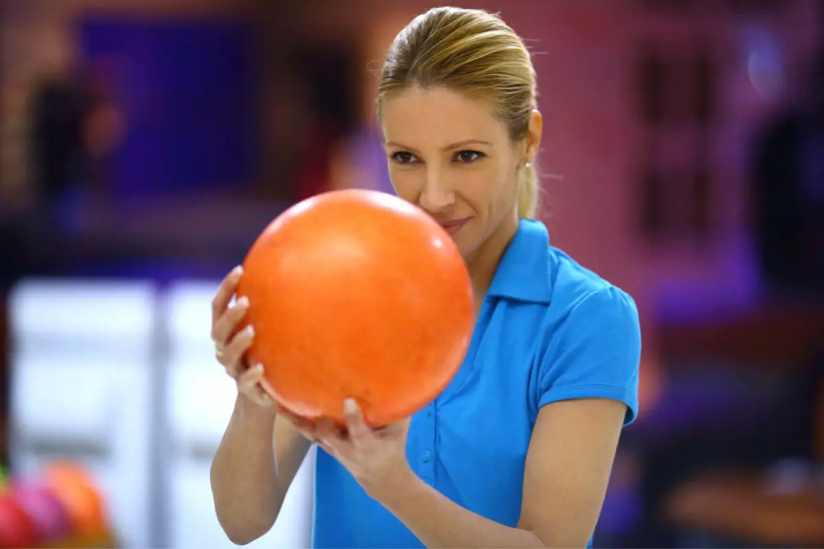 How To Throw A Bowling Ball