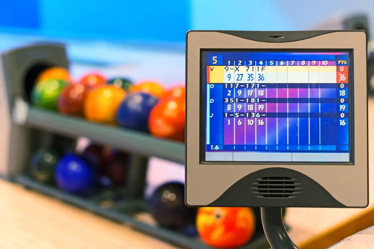 What Is The Average Bowling Score