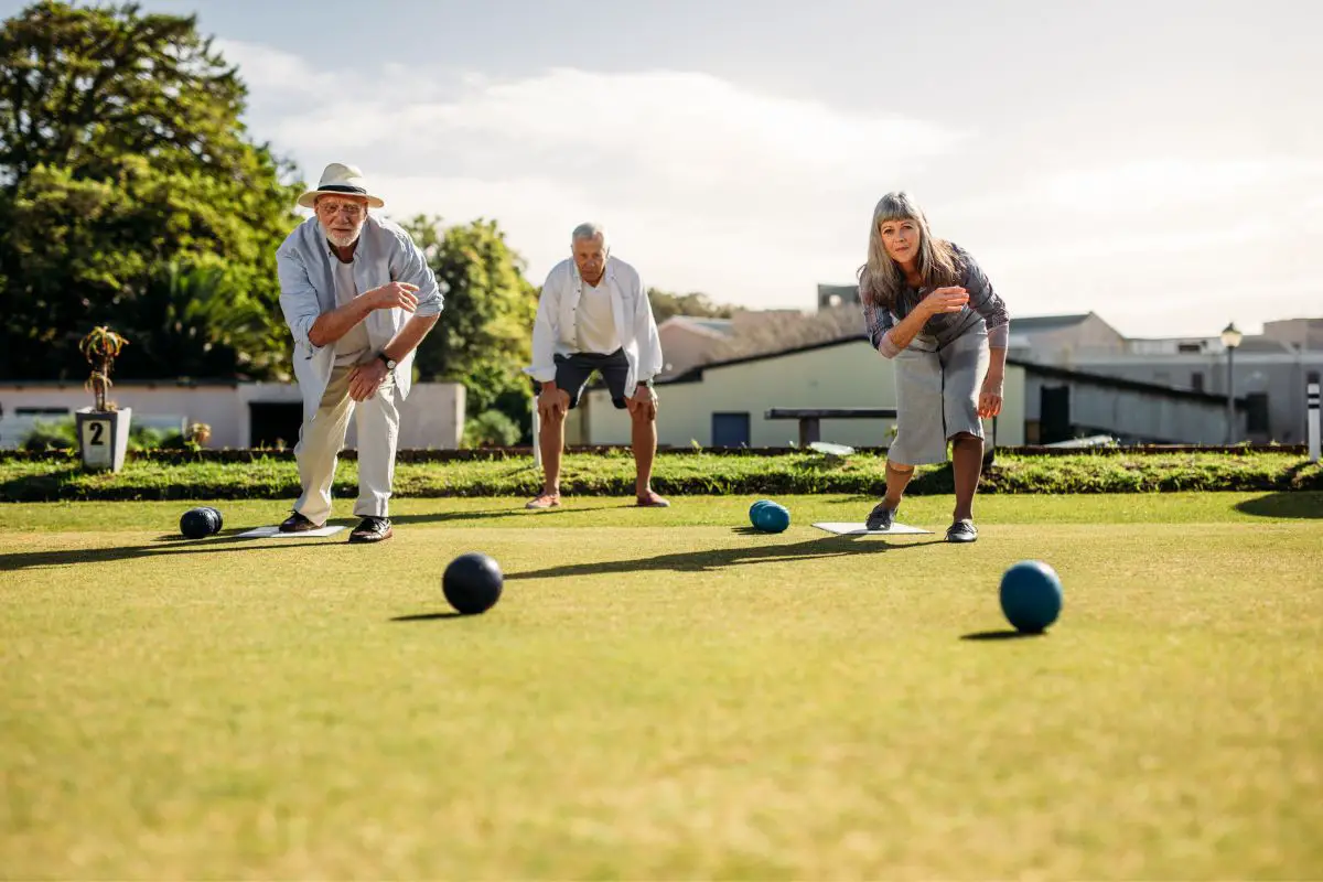 lawn bowling